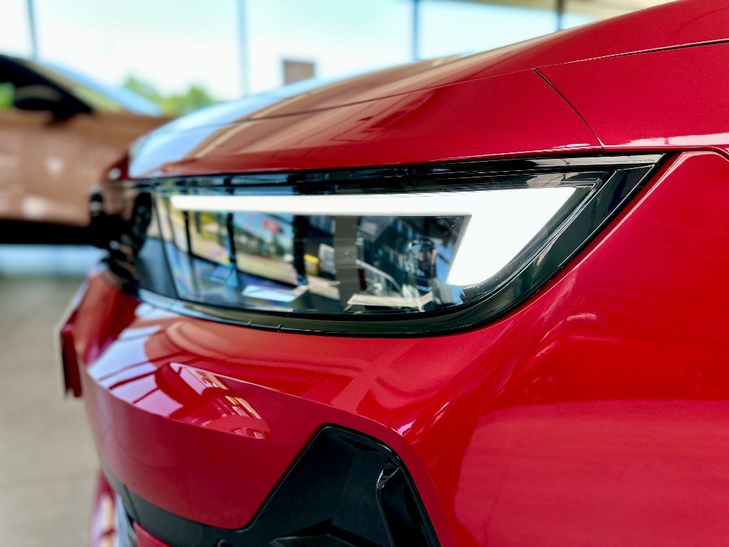 Opel Astra, ST GS elektrická 115kW - fotka 4