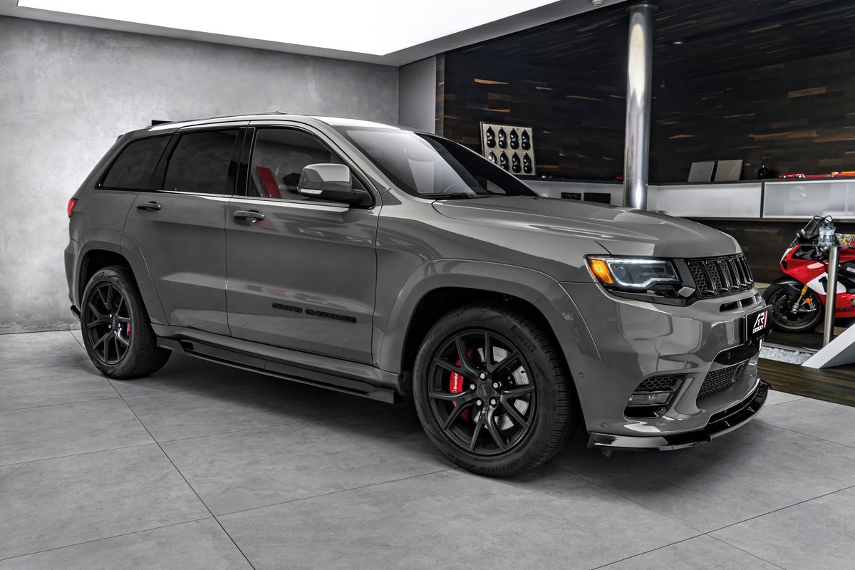 Jeep Grand Cherokee, 6,4 SRT 468PS  Pano - fotka 4