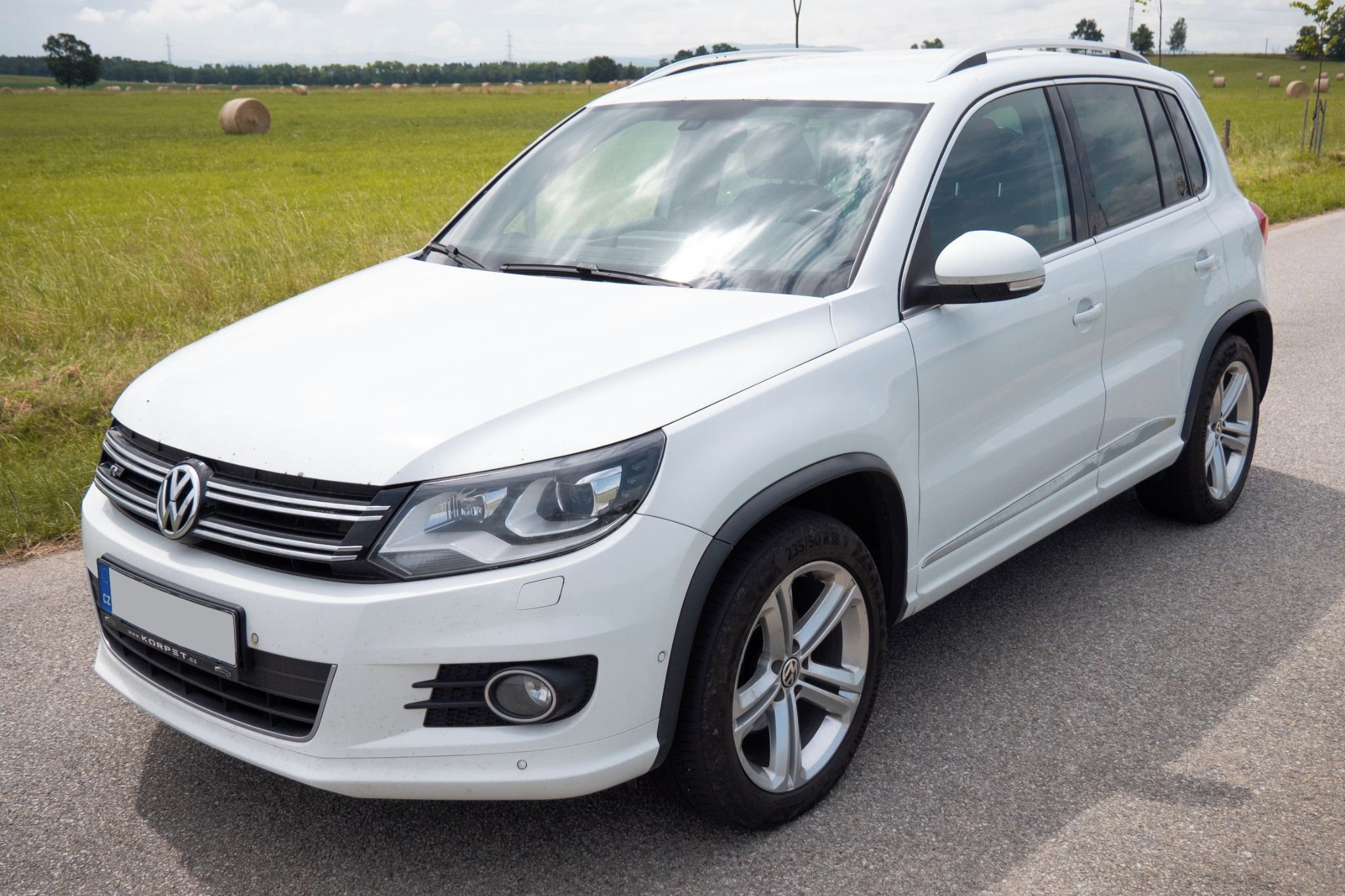 Volkswagen Tiguan, 2.0 TDI 103kW DSG 4x4 R-Line