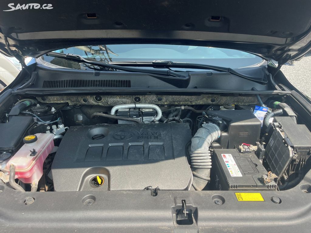 Toyota Rav4, fotka 22