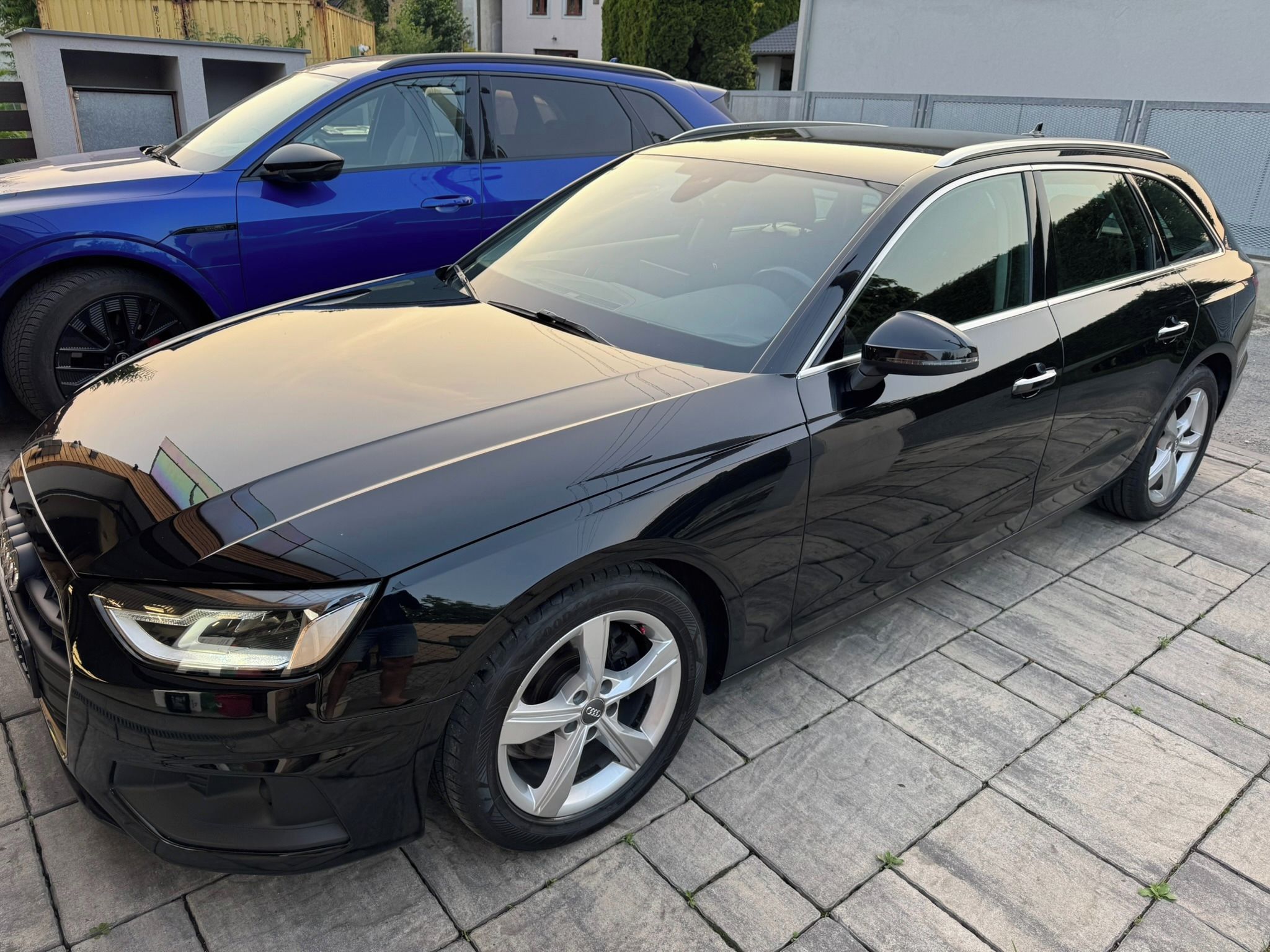 Audi A4, ACC,LANE,MASÁŽ,nový motor+přev - fotka 2