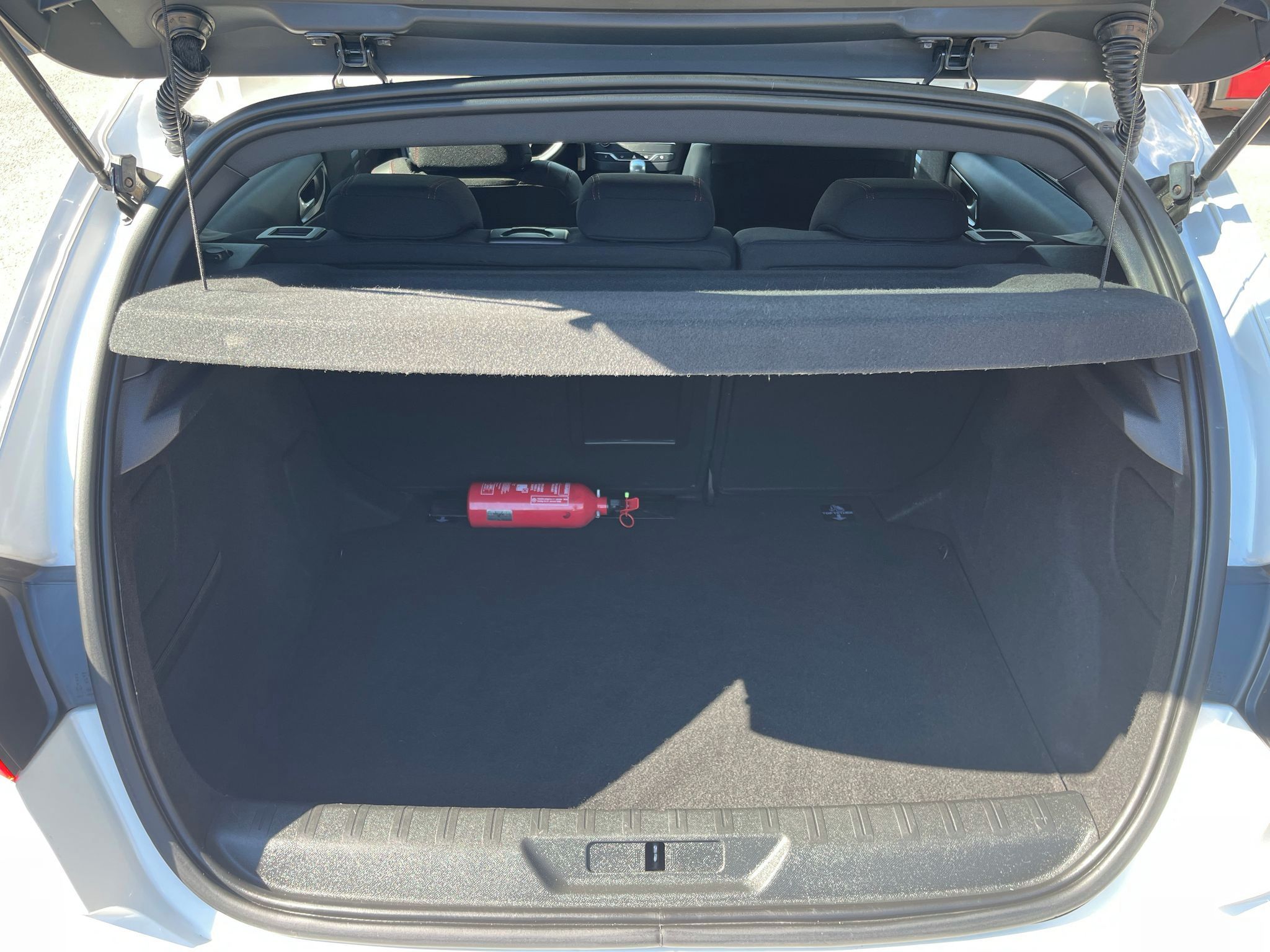 Peugeot 308, 1.2 130k GT LINE ZÁRUKA SERVIS - fotka 6