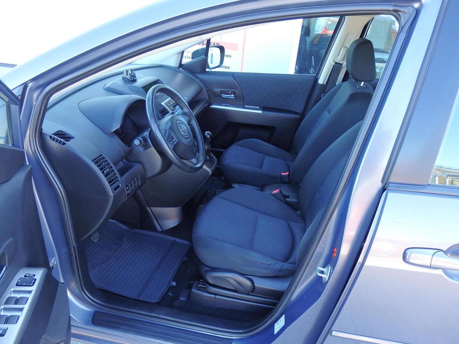 Mazda 5, 2.0 16V 107 kW 7 MÍST, ZÁVĚS - fotka 6