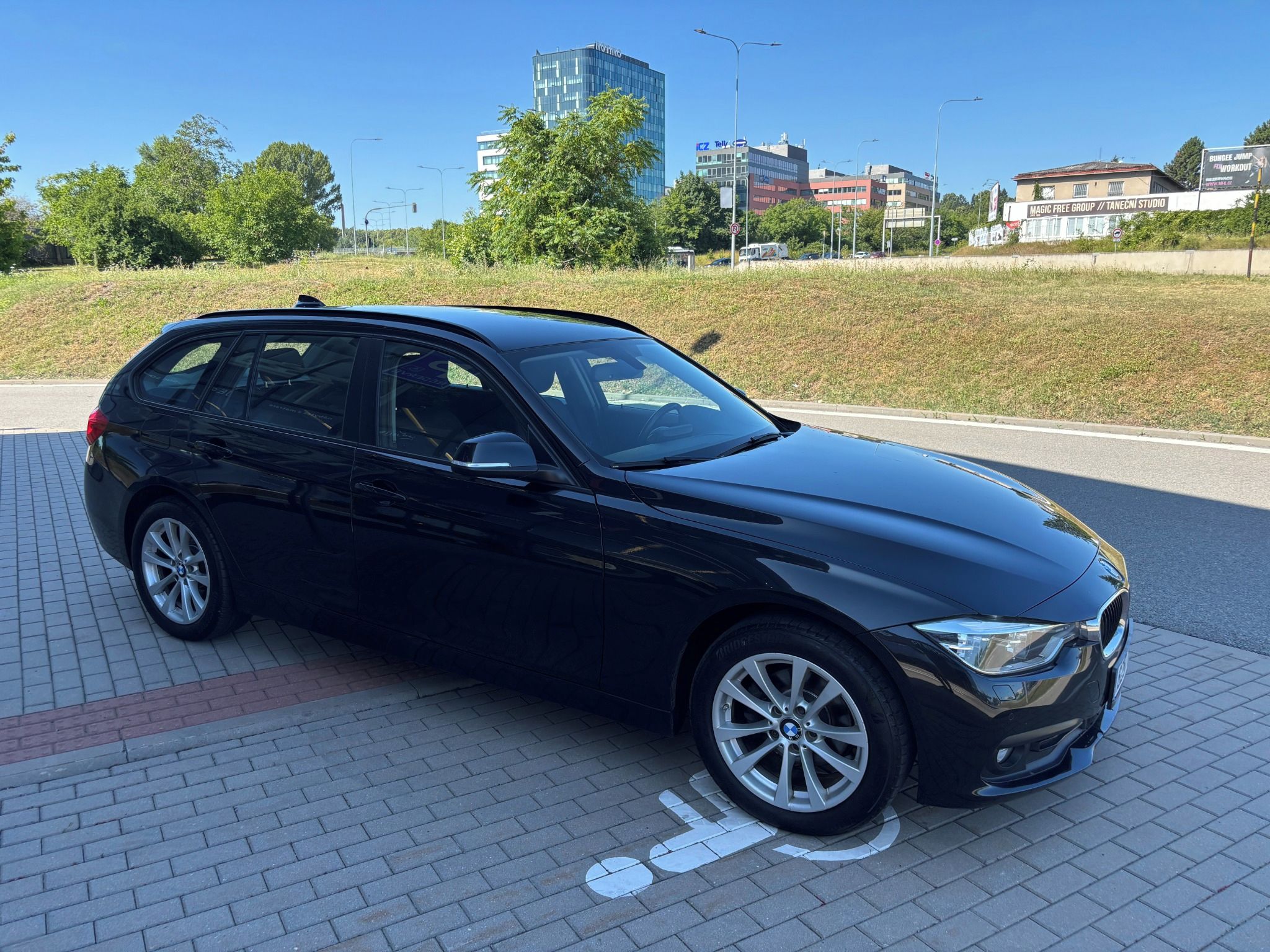 BMW Řada 3, 318D 1Majitel ČR nové rozvody - fotka 5