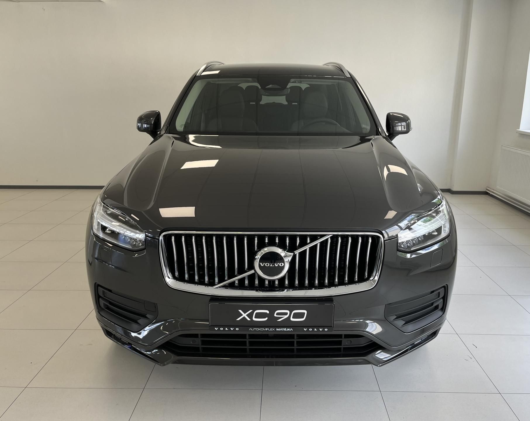 Volvo XC90, B5 AWD CORE - fotka 3