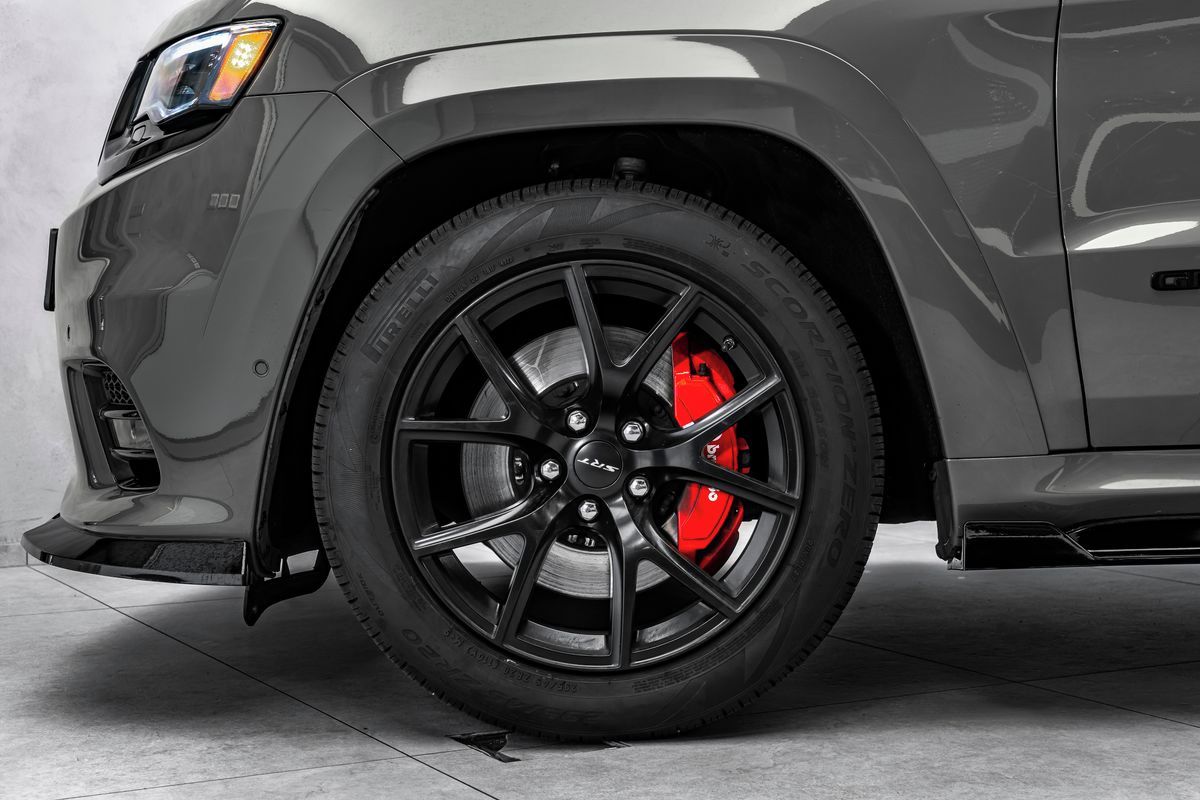 Jeep Grand Cherokee, 6,4 SRT 468PS  Pano - fotka 2
