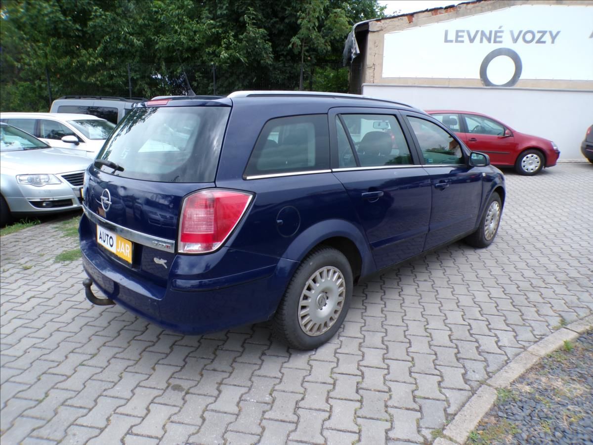 Opel Astra, 1,7 CDTi  N1,TAŽNÉ ZAŘÍZENÍ - fotka 5