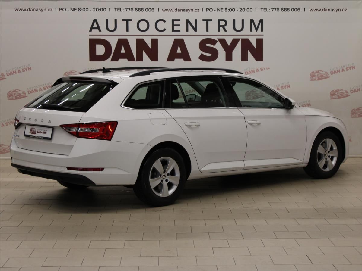 Škoda Superb, 2,0 TDI DSG LED 1.majitel - fotka 4