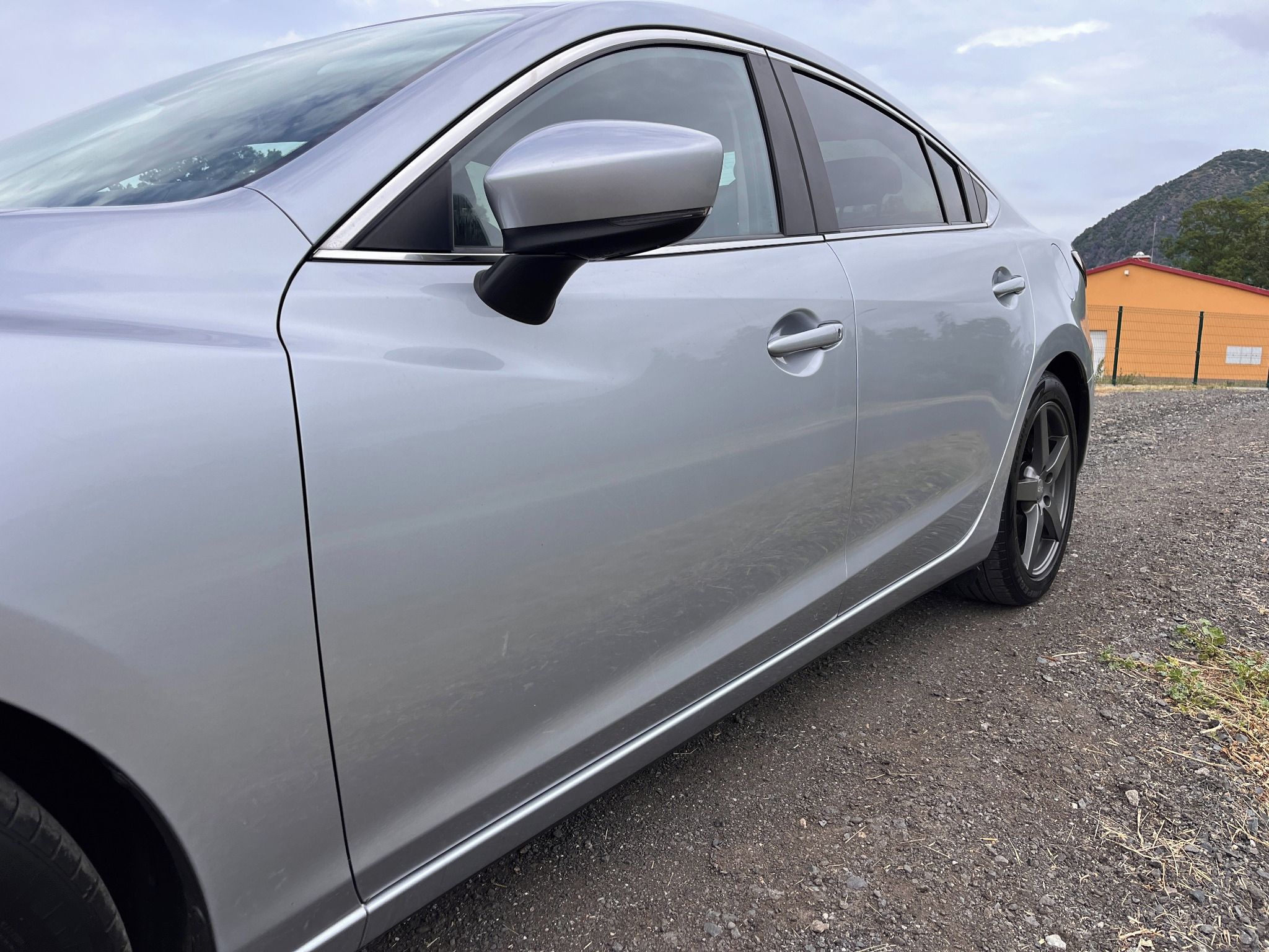 Mazda 6, 2.0i,KŮŽE,FULL LED,KRÁSNÁ - fotka 6