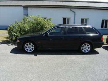 BMW 530d, manuál, kůže