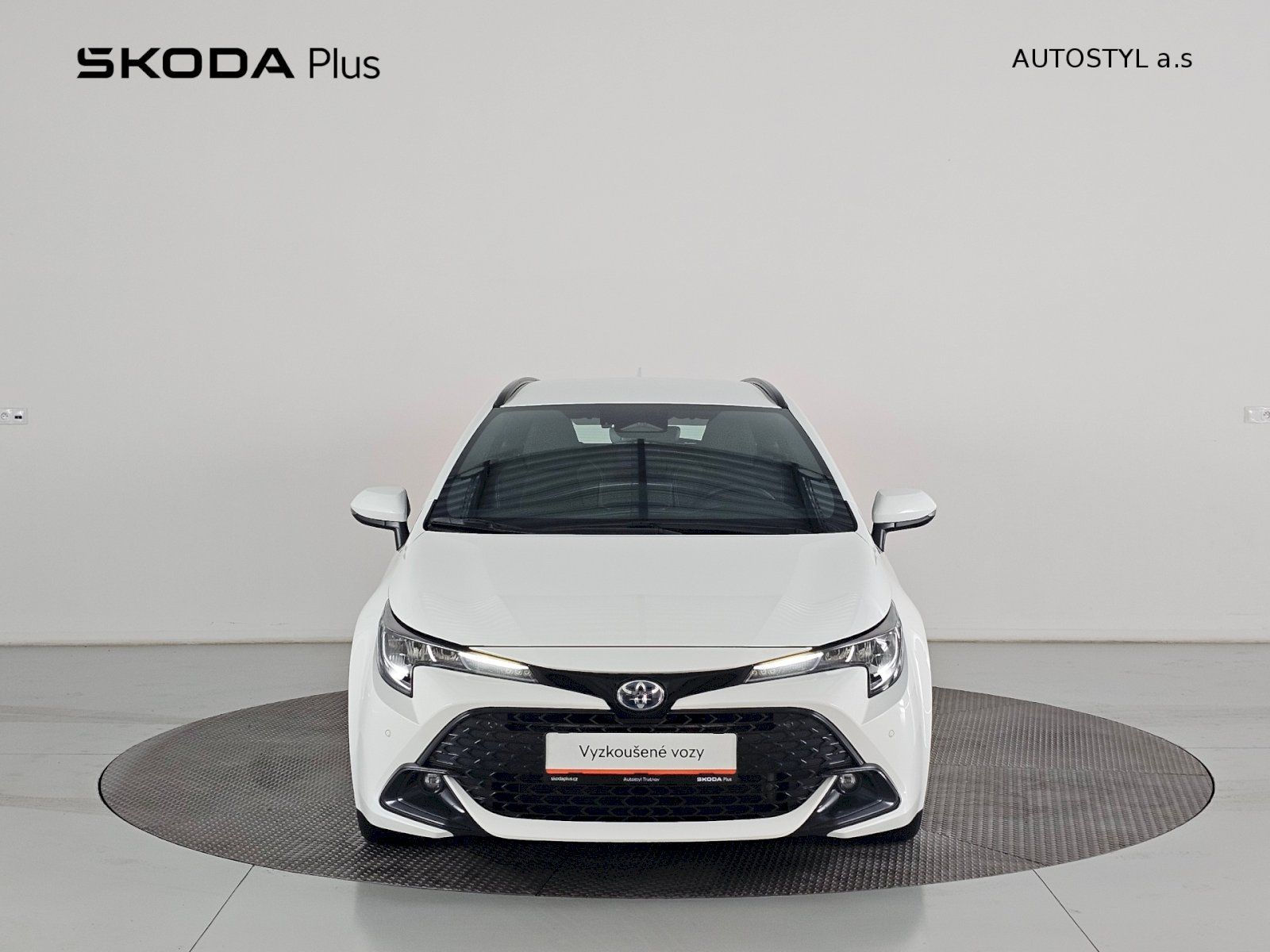 Toyota Corolla, 1.8HEV 140k TS COMFORT TECH - fotka 4