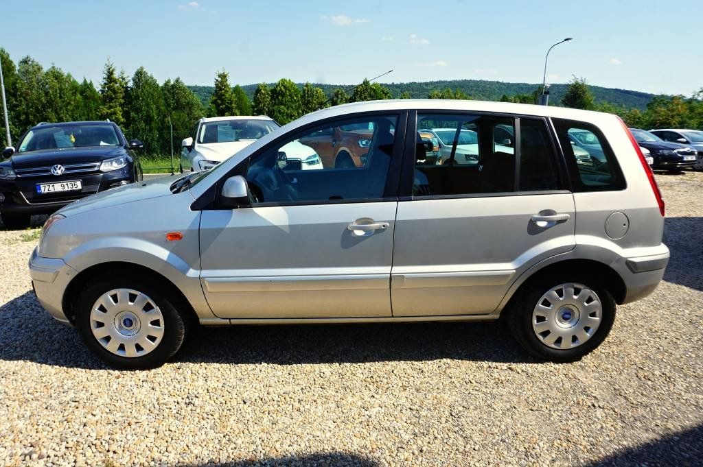 Ford Fusion, 1,4 TDCI 50 kW - fotka 3