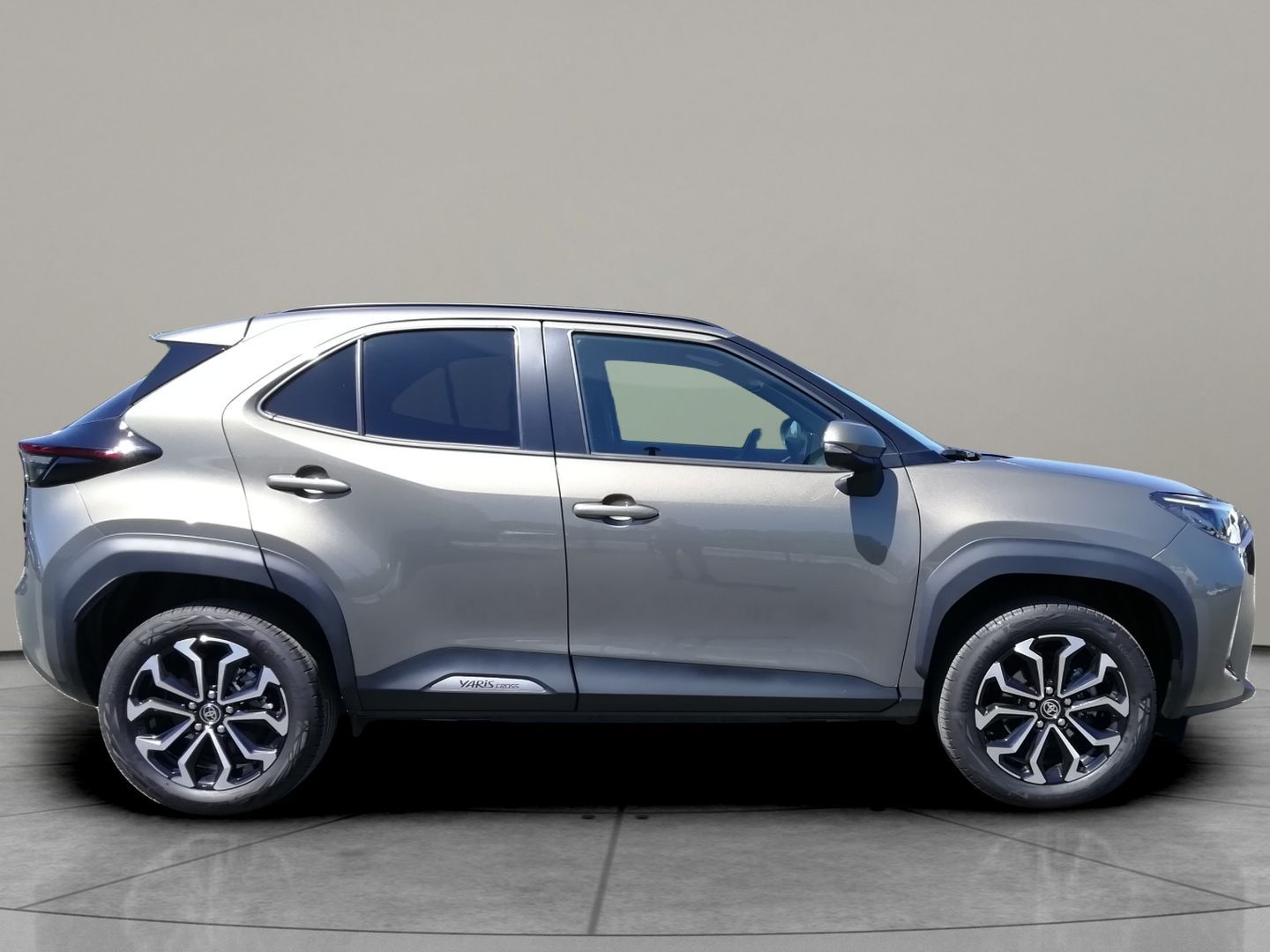 Toyota Yaris Cross, Style 1,5 HEV e-CVT FWD - fotka 3