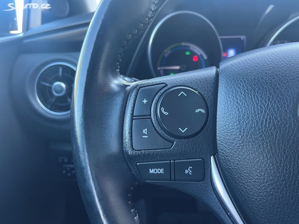 Toyota Auris, fotka 22
