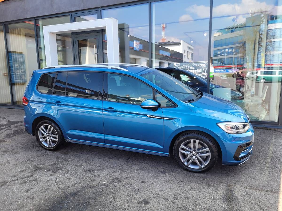 Volkswagen Touran, 2.0 TDI R-line - fotka 4
