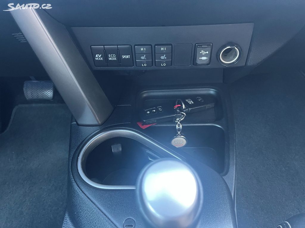 Toyota Rav4, fotka 23