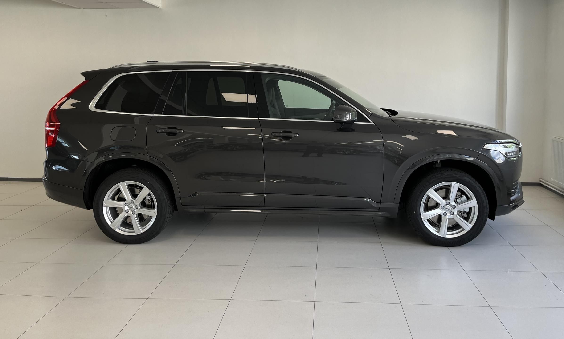 Volvo XC90, B5 AWD CORE - fotka 5