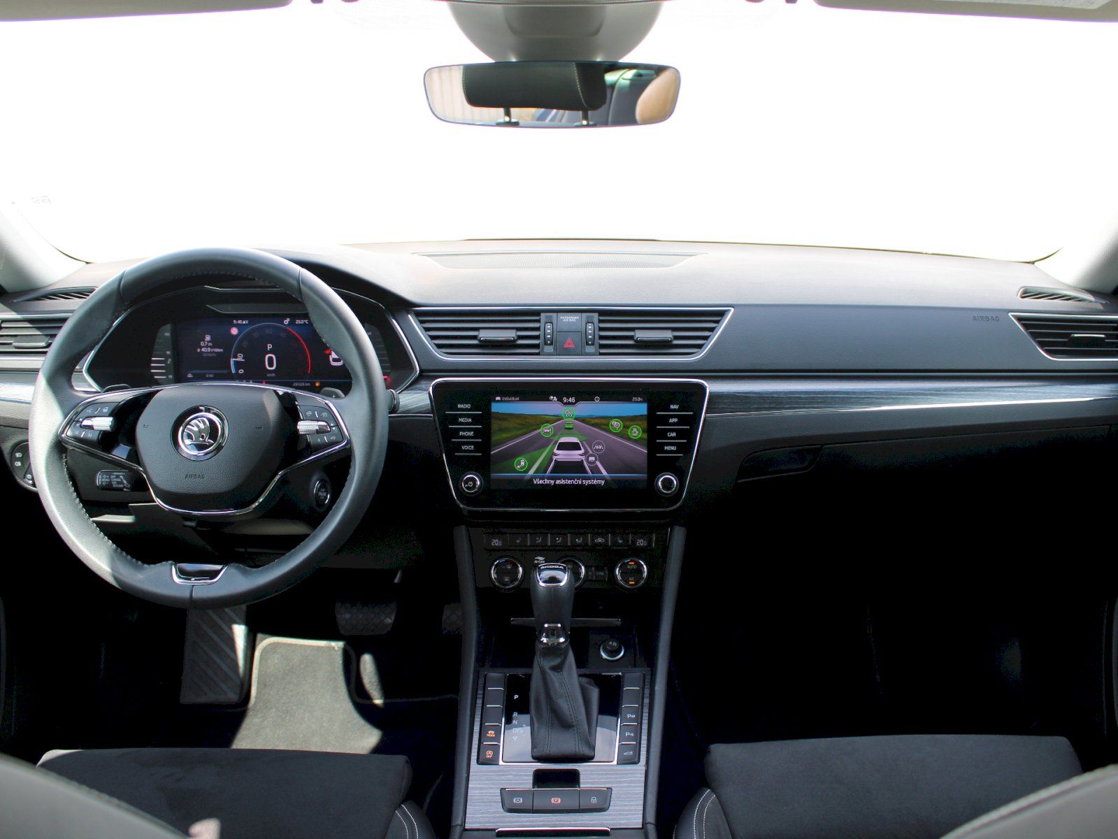 Škoda Superb, 2.0 TDI 110kW Style Combi DSG - fotka 5