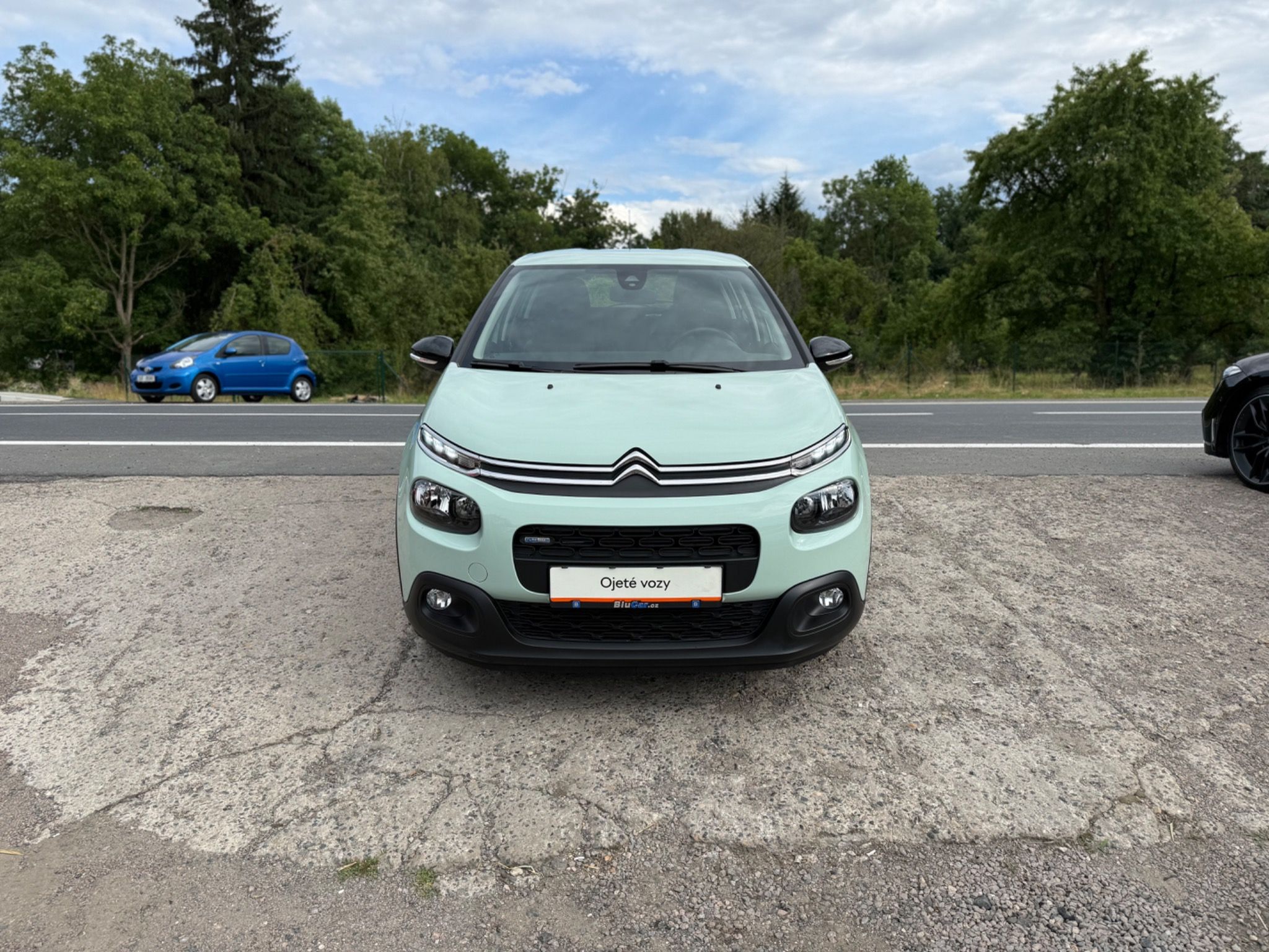 Citroën C3, 1.2Pure Tech Feel ČR Tažné - fotka 2