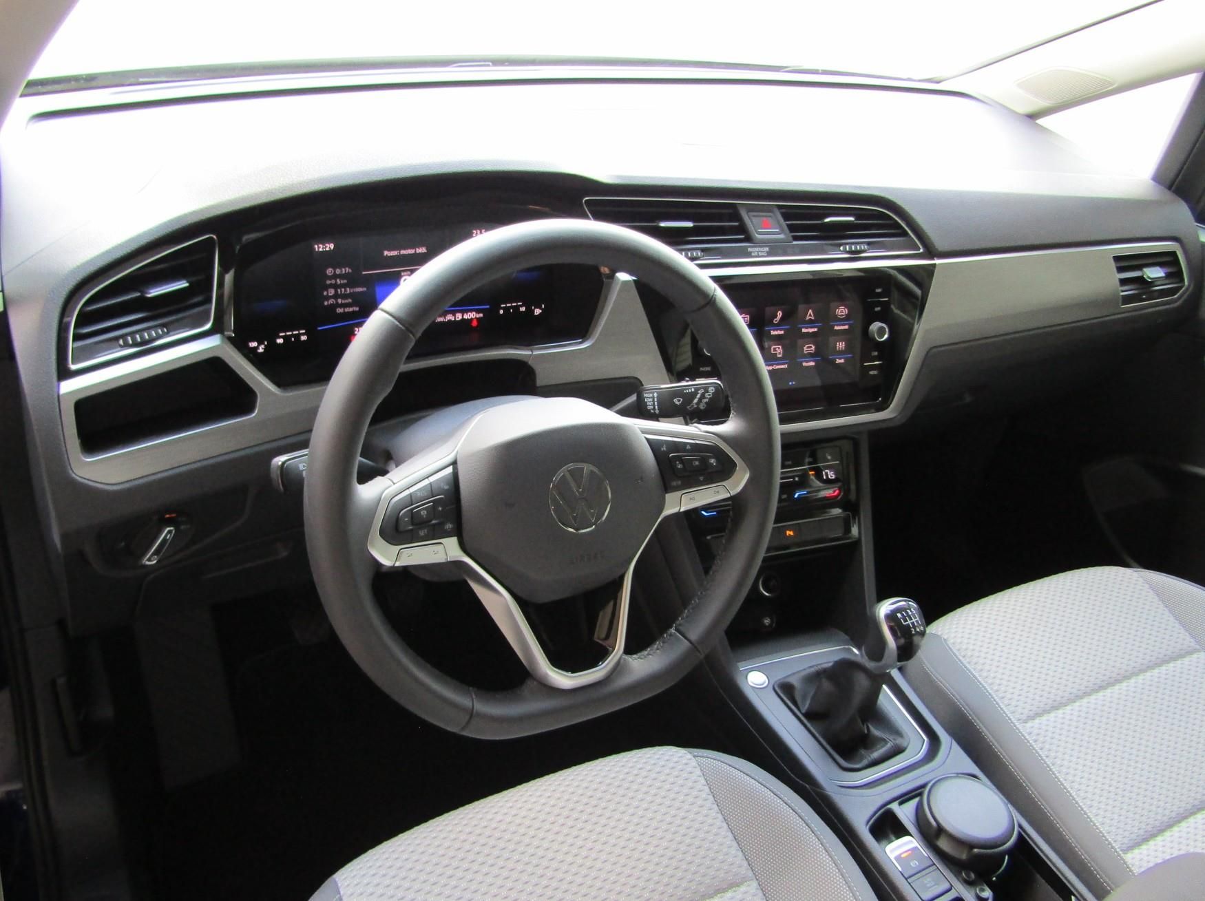 Volkswagen Touran, 1,5 TSI 110KW 7MÍST - fotka 5