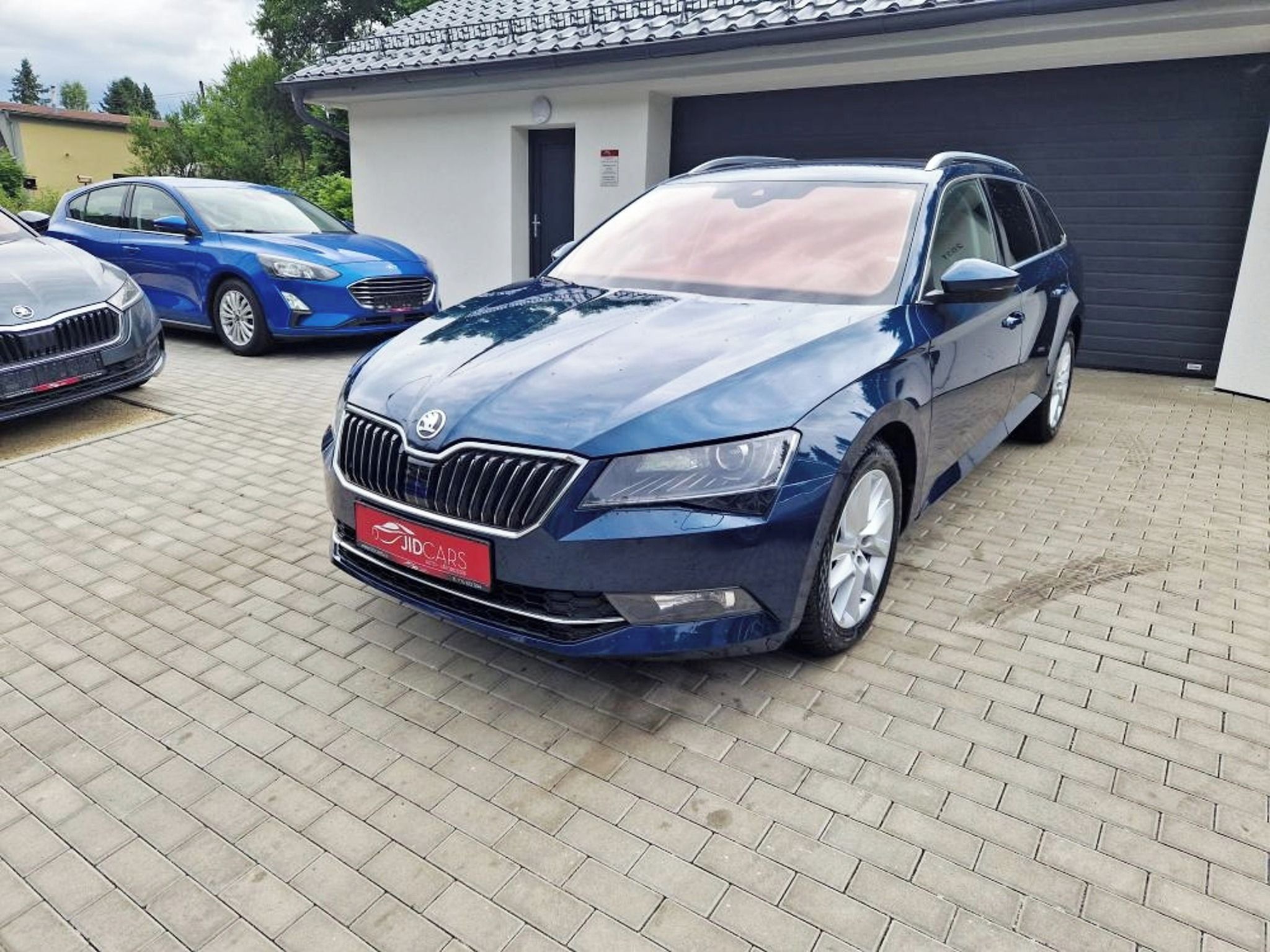 Škoda Superb, 2.0 TDI (110 kW) STYLE, DSG - fotka 2