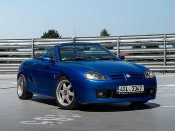 1.8i 100kW Roadster