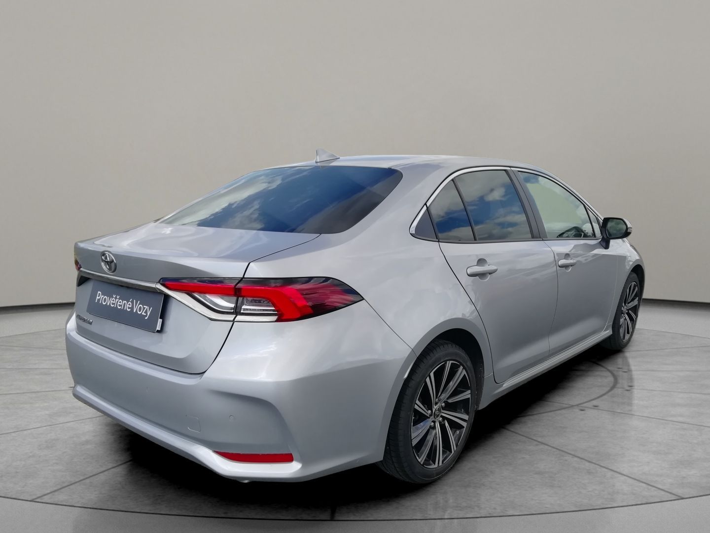 Toyota Corolla, 1,5 VVTi Comfort Style Tech - fotka 2