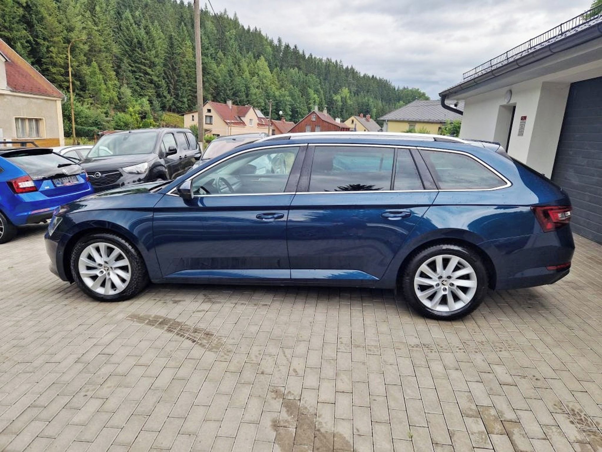 Škoda Superb, 2.0 TDI (110 kW) STYLE, DSG - fotka 5