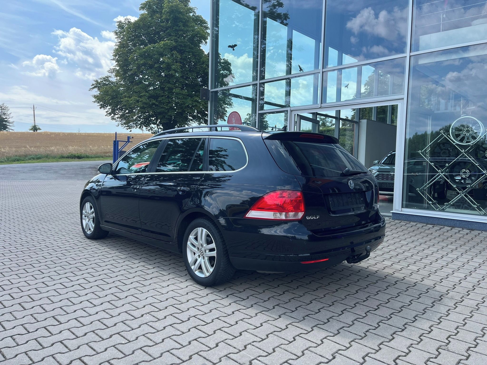 Volkswagen Golf, 1,4 TSI, 90kW, KOMBI, ALU KOLA - fotka 4
