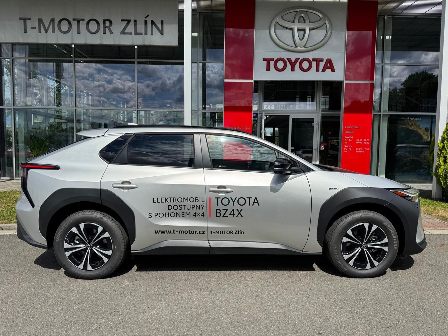 Toyota bZ4X, Prestige - fotka 2