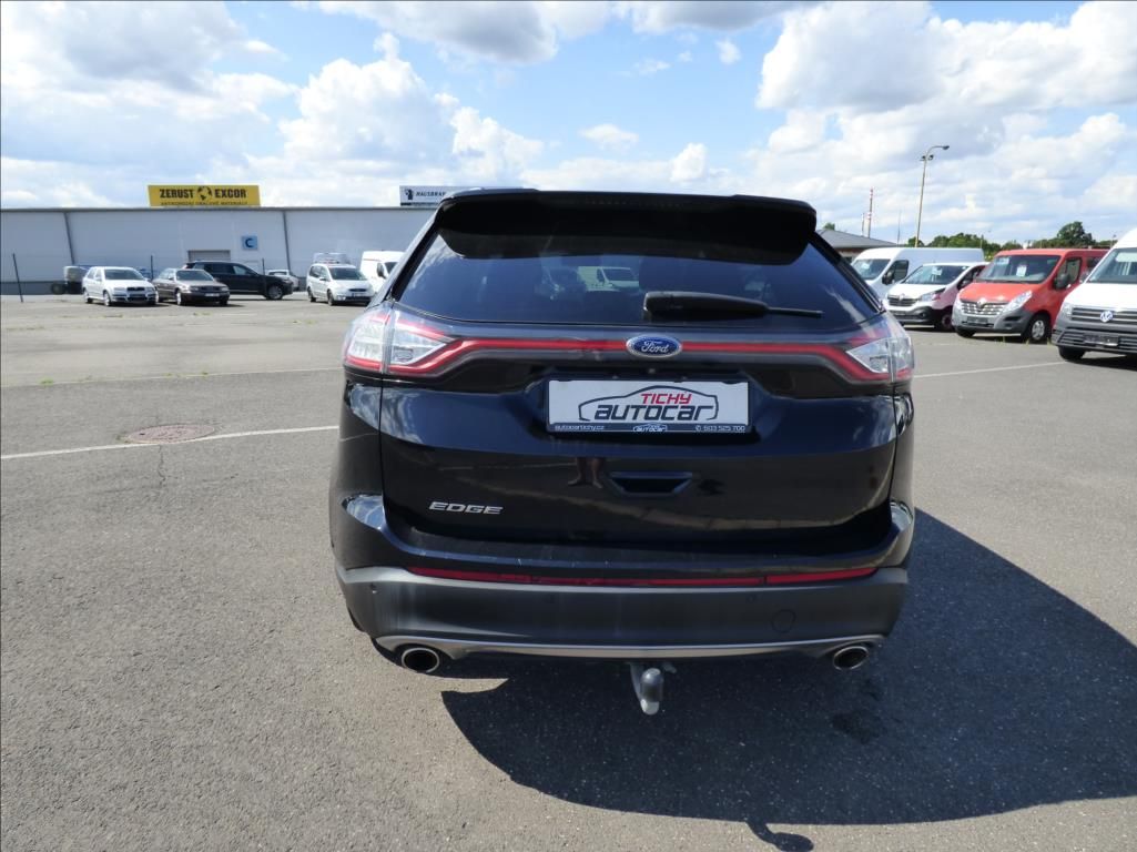 Ford Edge, 2,0 TDCi,LED,4x4,Titanium,Navi - fotka 4