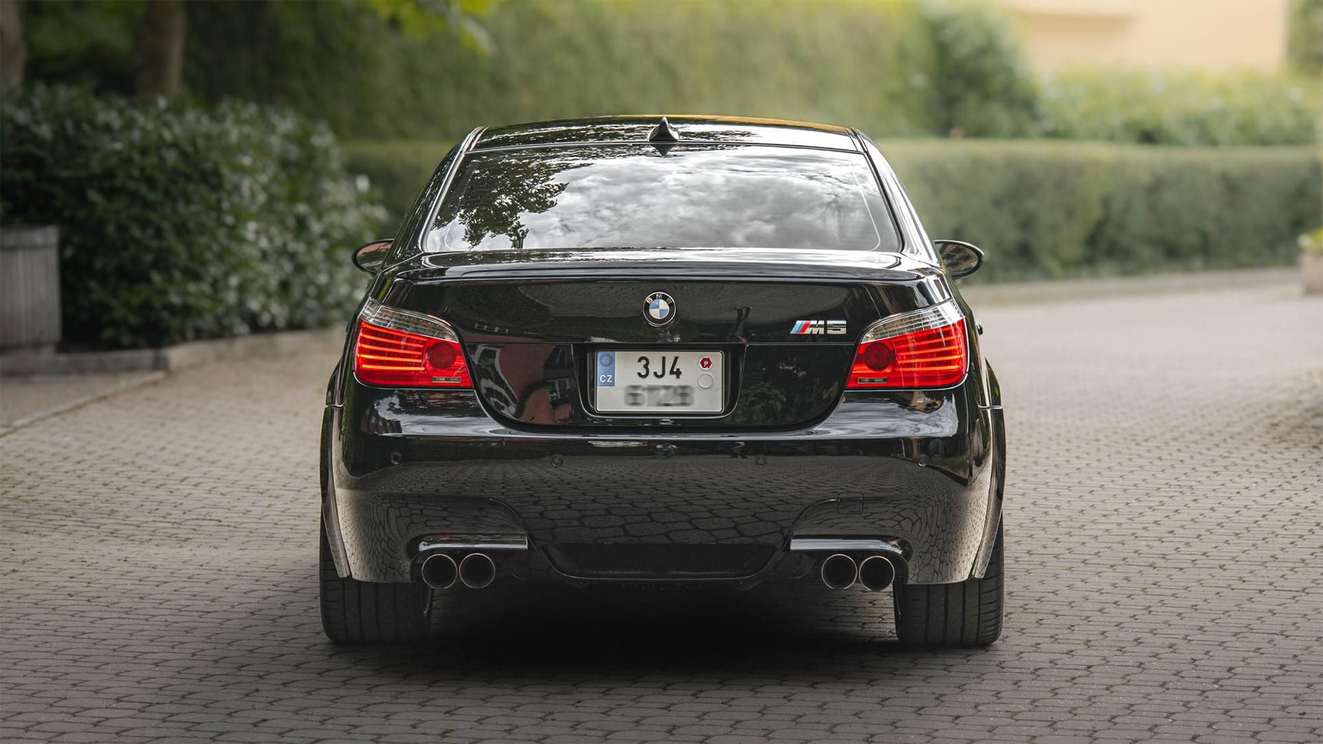 BMW M5, E60 V10 5,0/373kW 500HP - fotka 6