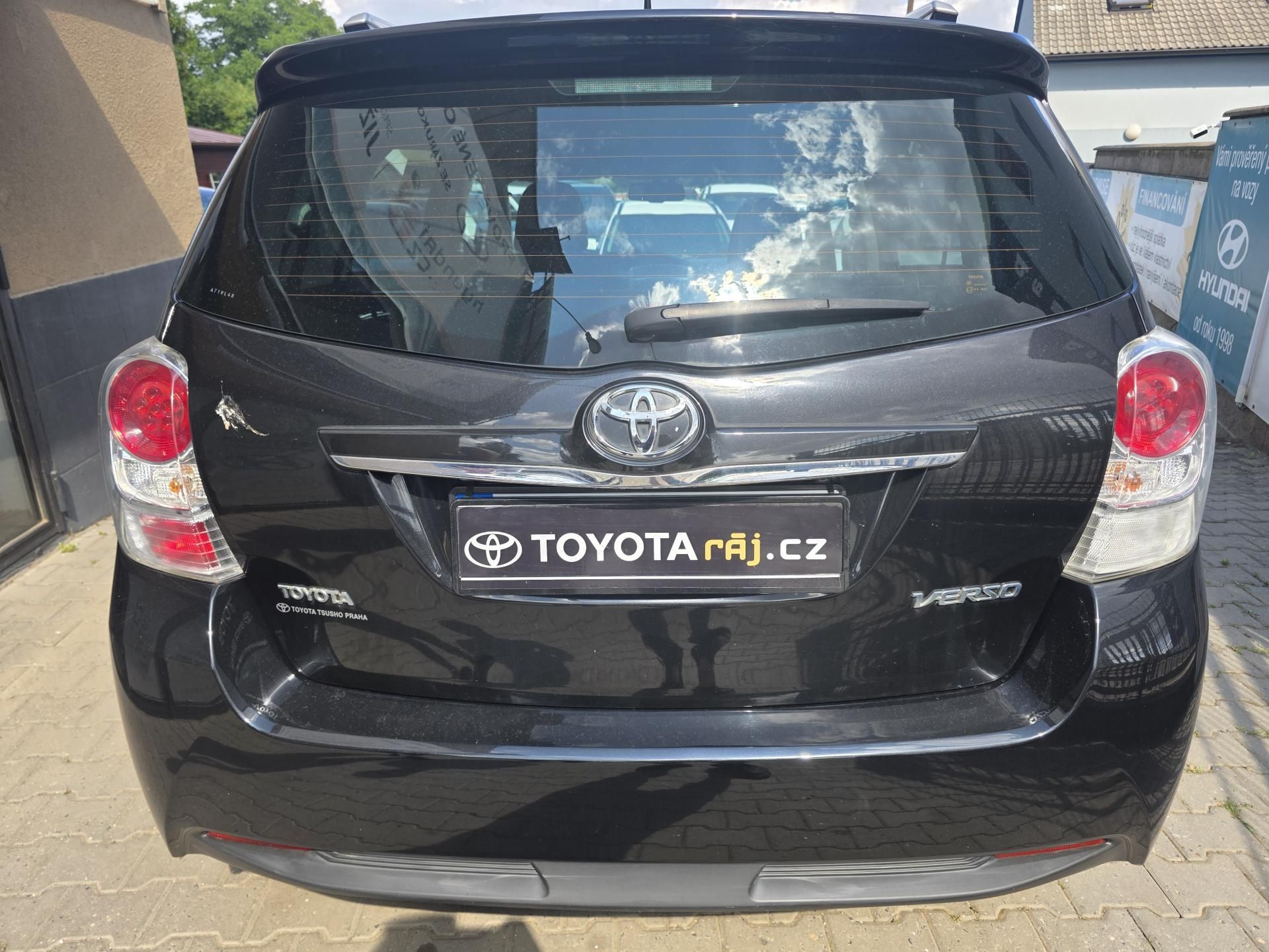 Toyota Verso, 2.0-1.MAJ.-NÍZKÉ KM-7 MÍST - fotka 5