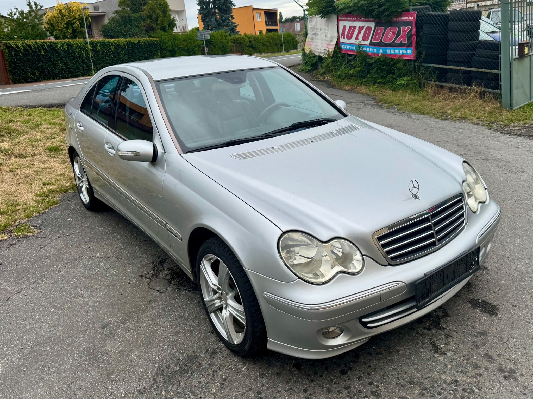 Mercedes-Benz Třídy C, 220CDi Facelift.Avantgarde - fotka 6