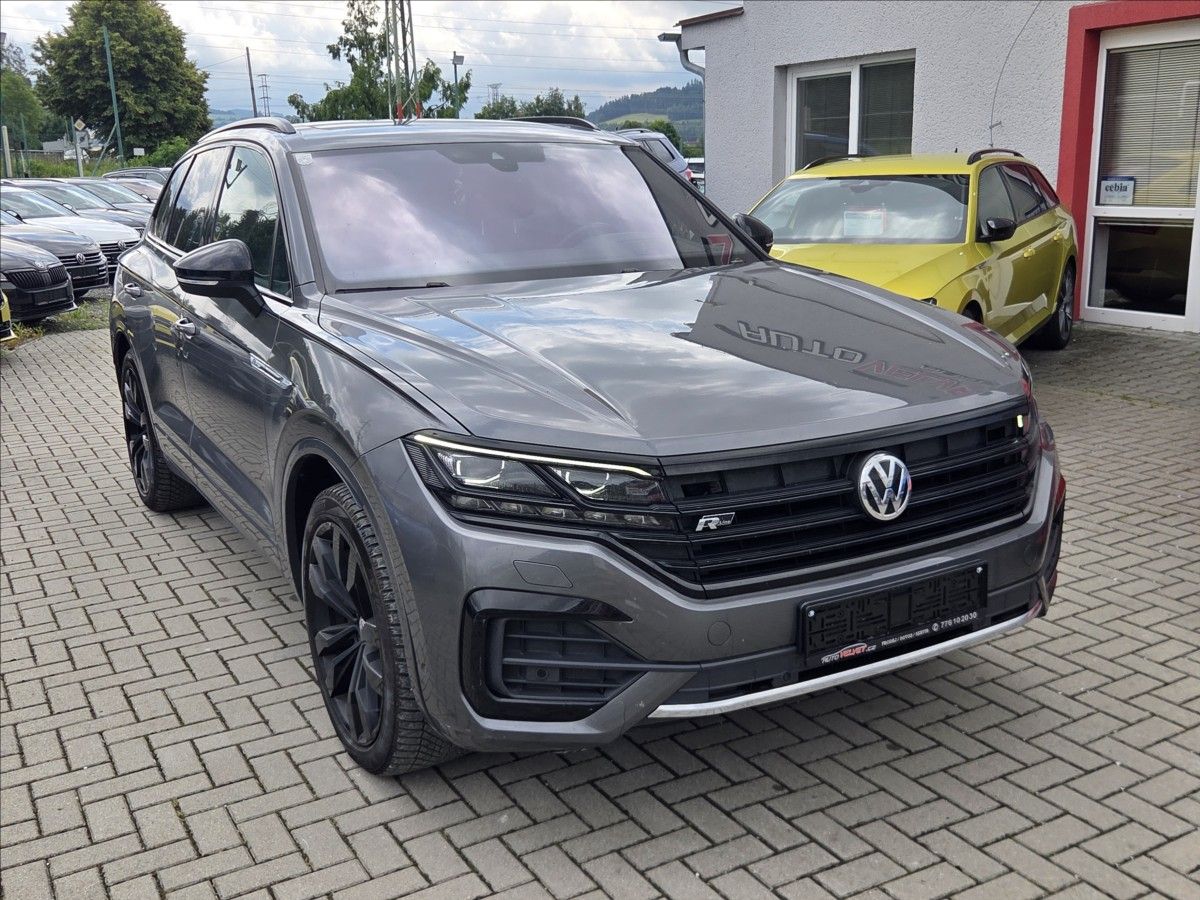 Volkswagen Touareg, 3,0 TDi R-Line BLACK STYLE *VZ - fotka 4