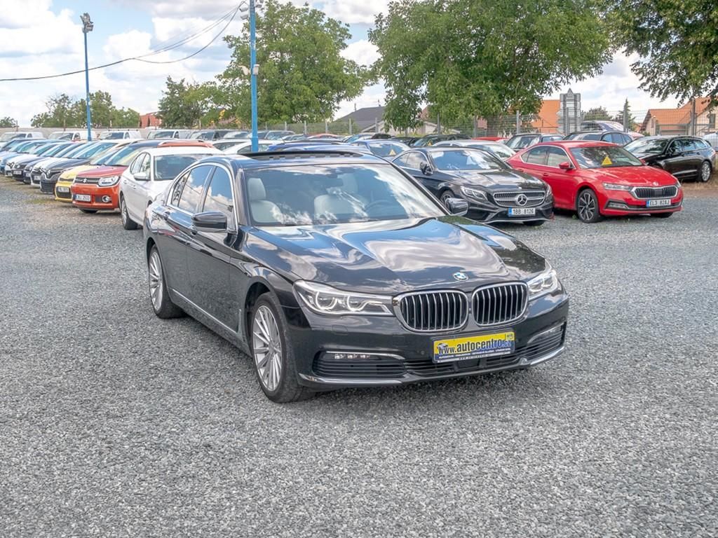 BMW Řada 7, ČR 740D 235KW 4x4 - fotka 3