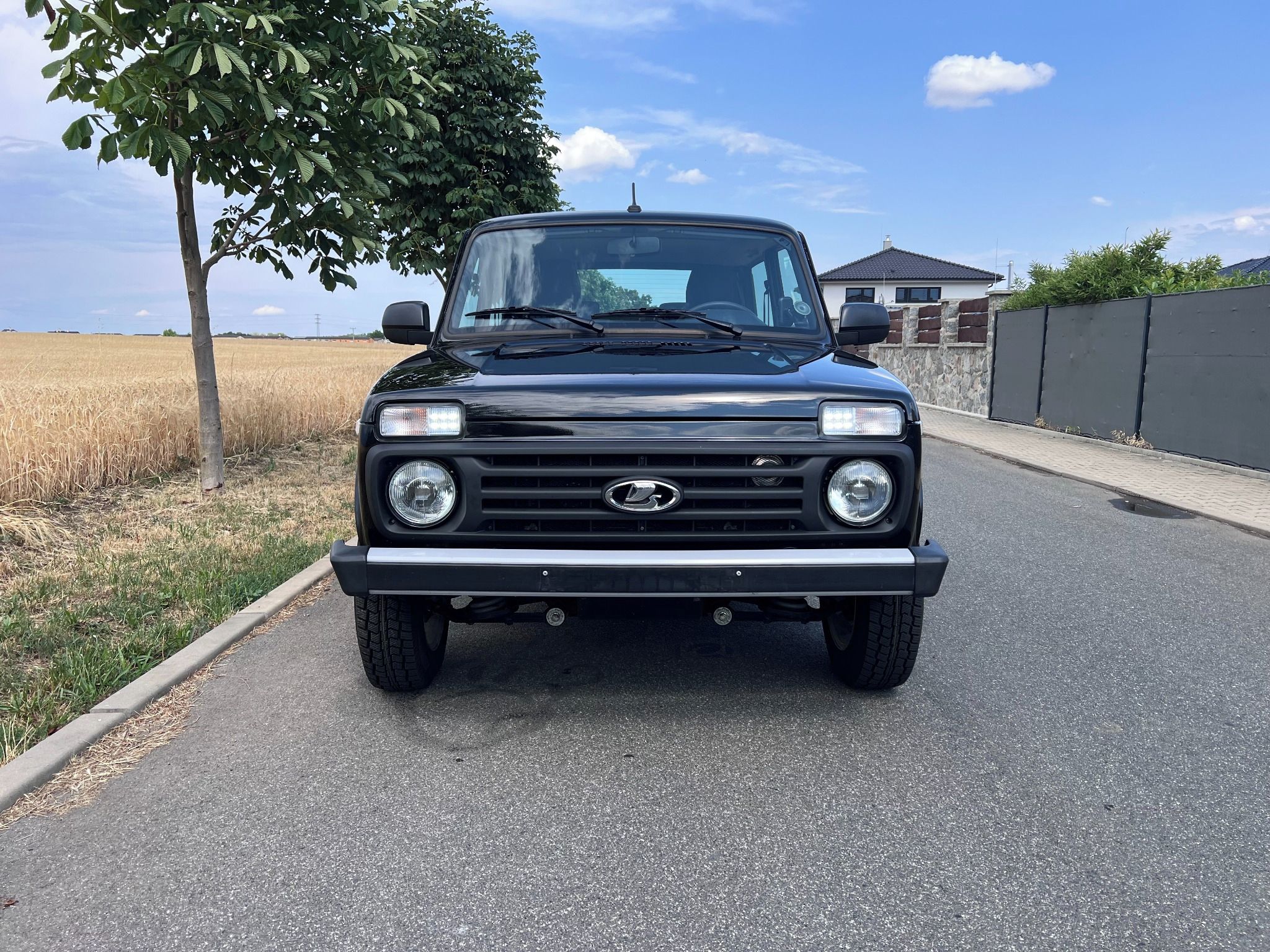 Lada Niva, 4x4 Luxe Klimatizace - fotka 2