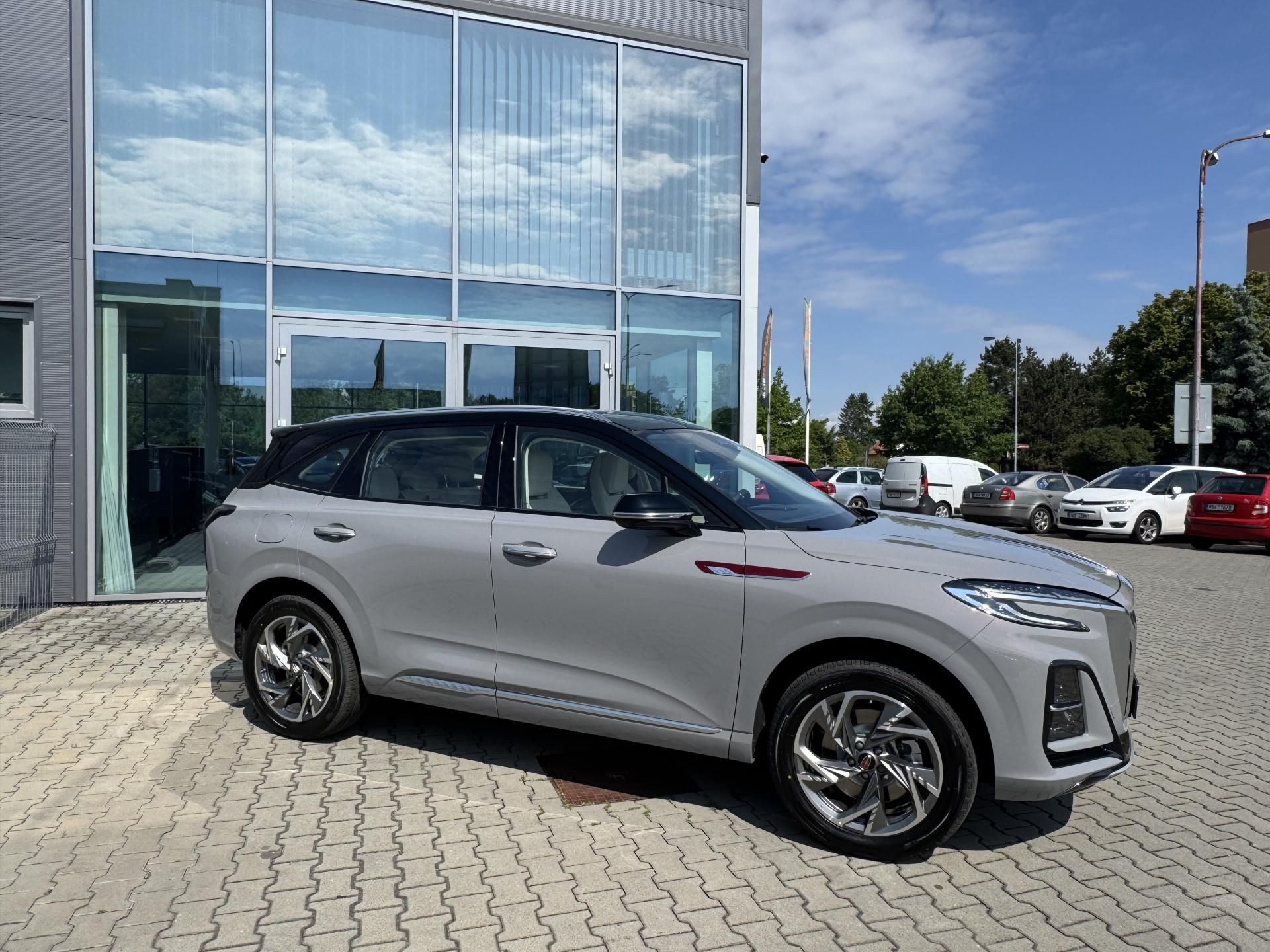 Hongqi HS3, 1,5T 2WD - fotka 6