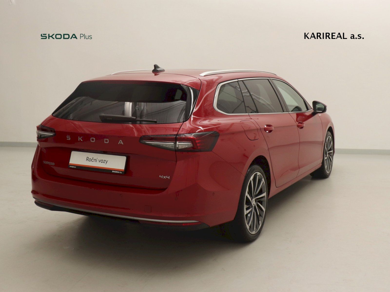 Škoda Superb, TSI 4x4 2.0/195kW DSG L&K - fotka 2