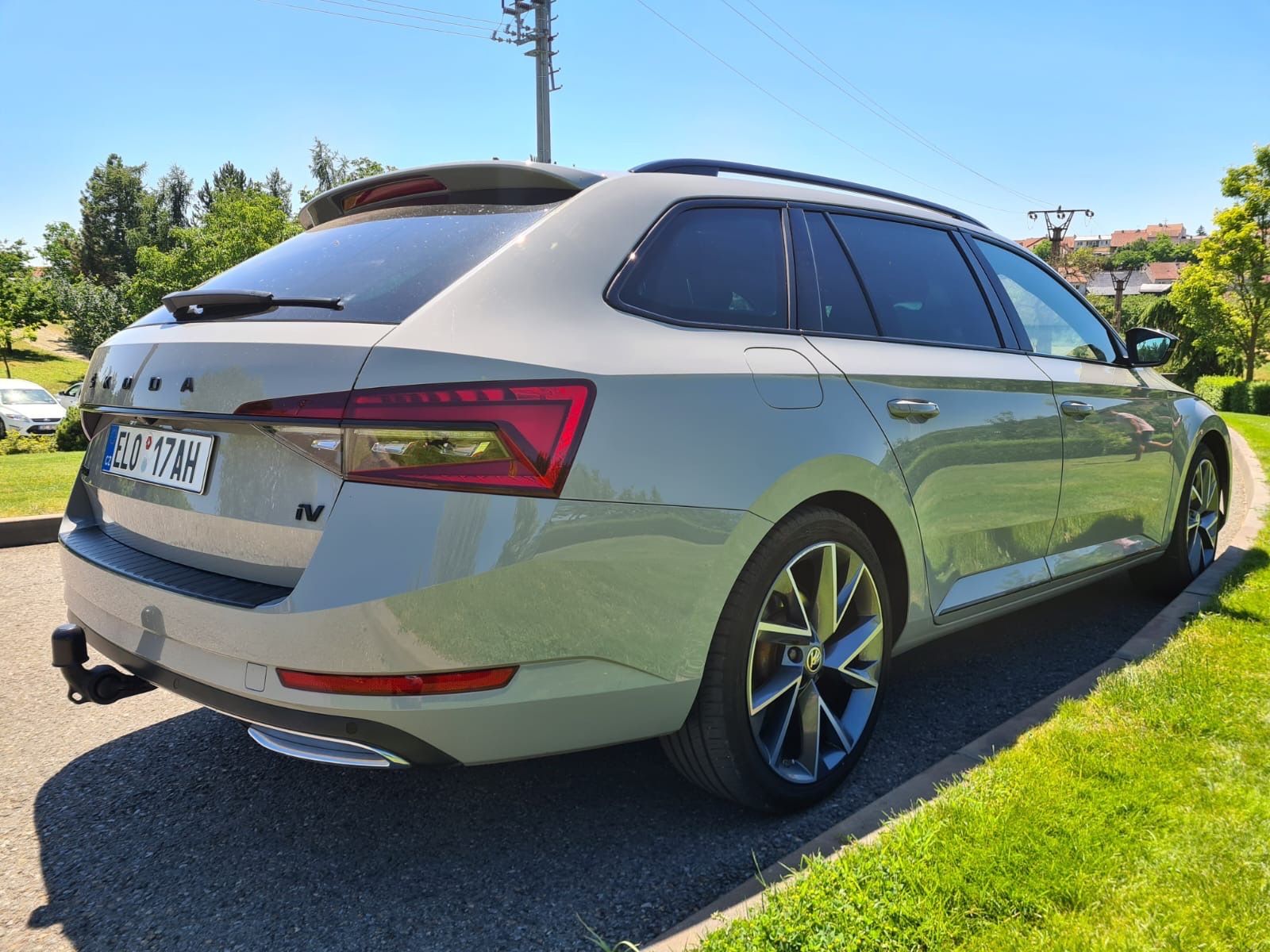 Škoda Superb, 1,4 TSi iV Sportline Virtual - fotka 4