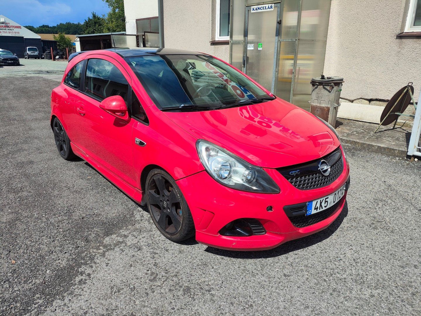 Opel Corsa, 1.6 Turbo OPC - fotka 2