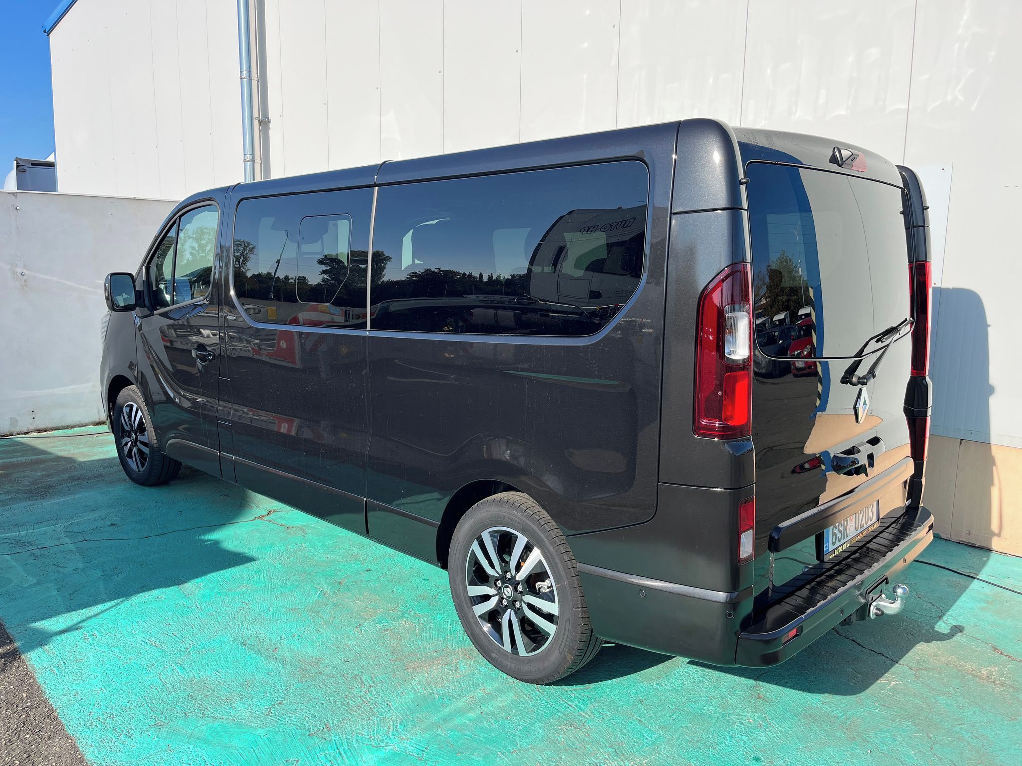 Renault Trafic, 2.0, 125kW, 7míst, Automat - fotka 5