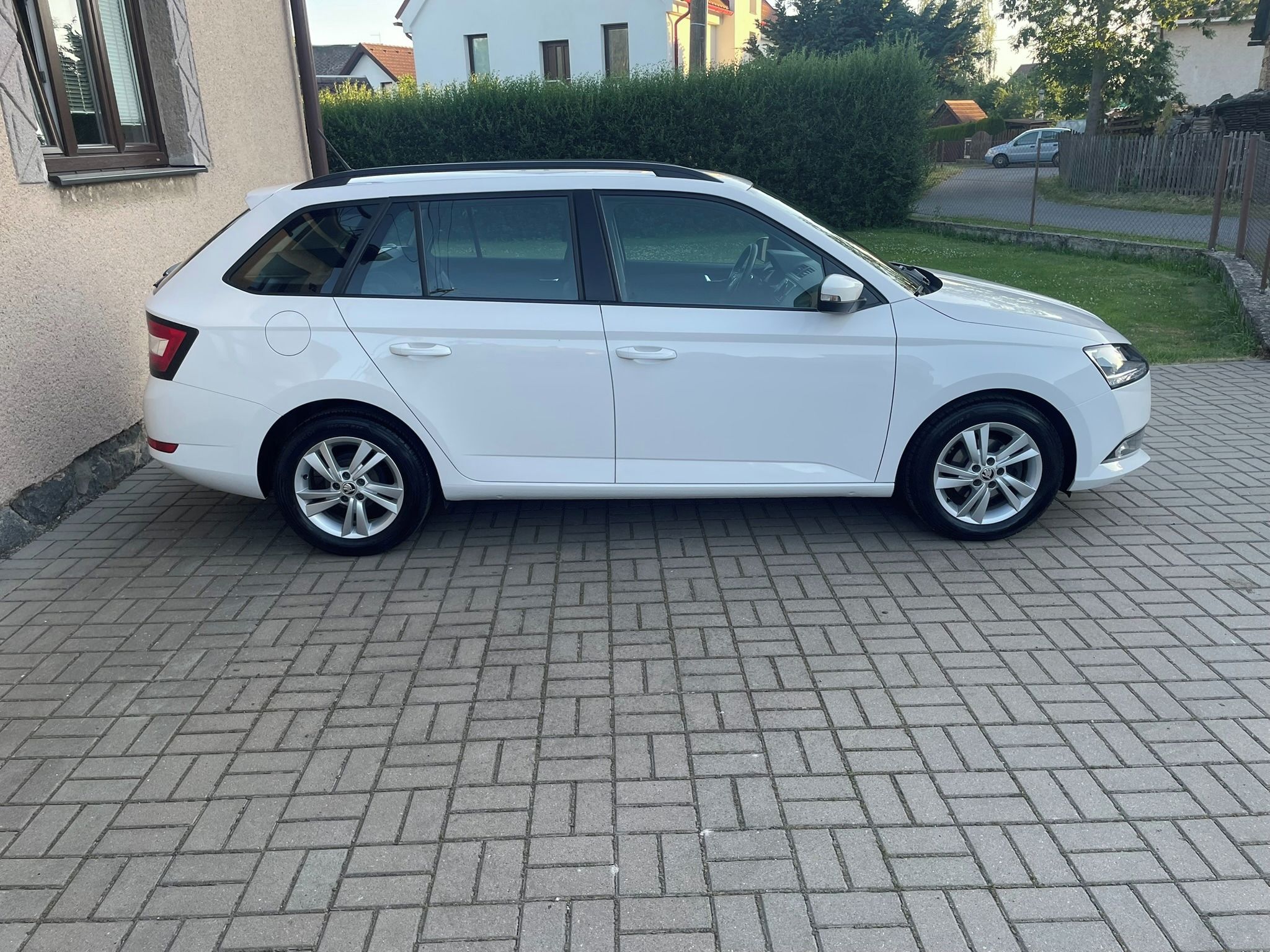 Škoda Fabia, combi 1,0 TSi 70 kW,Ambition - fotka 4