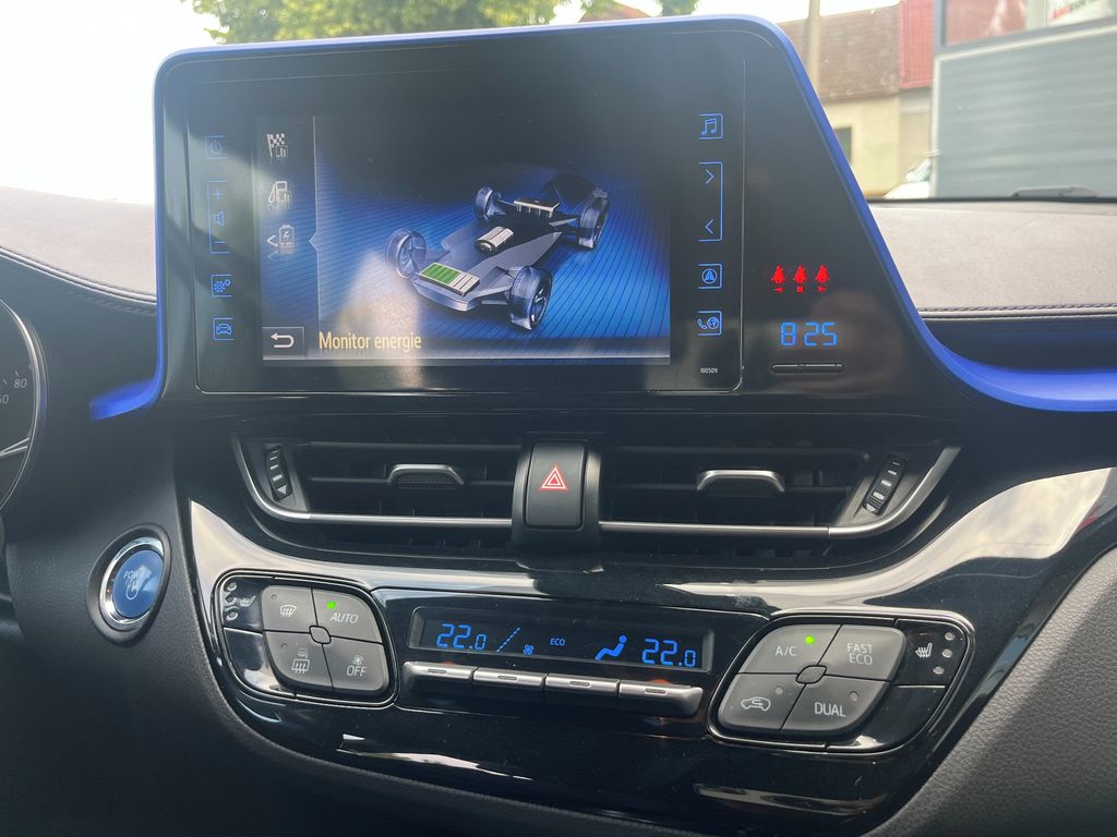 Toyota C-HR, fotka 17