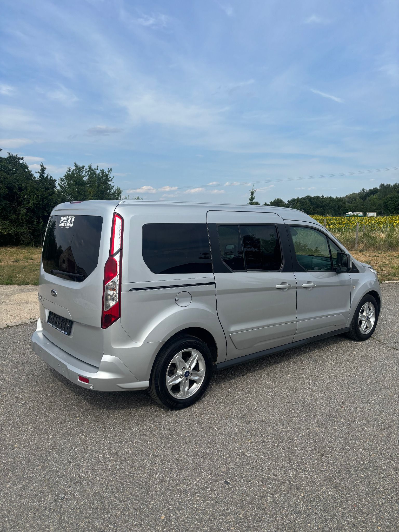 Ford Tourneo Connect, 1,5 TDCi,88 kW,PANORAMA,7 MÍST - fotka 4