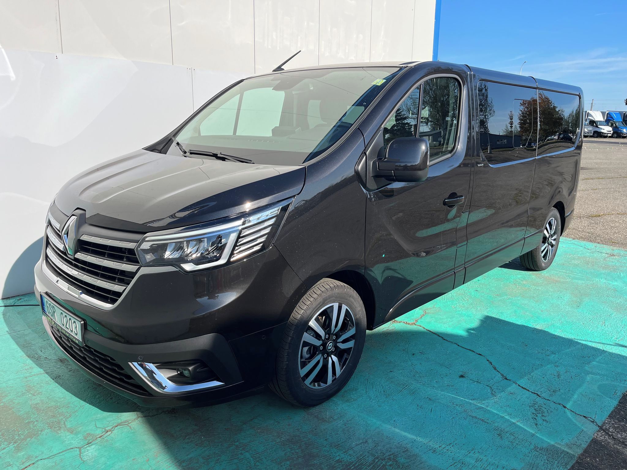 Renault Trafic, 2.0, 125kW, 7míst, Automat - fotka 4