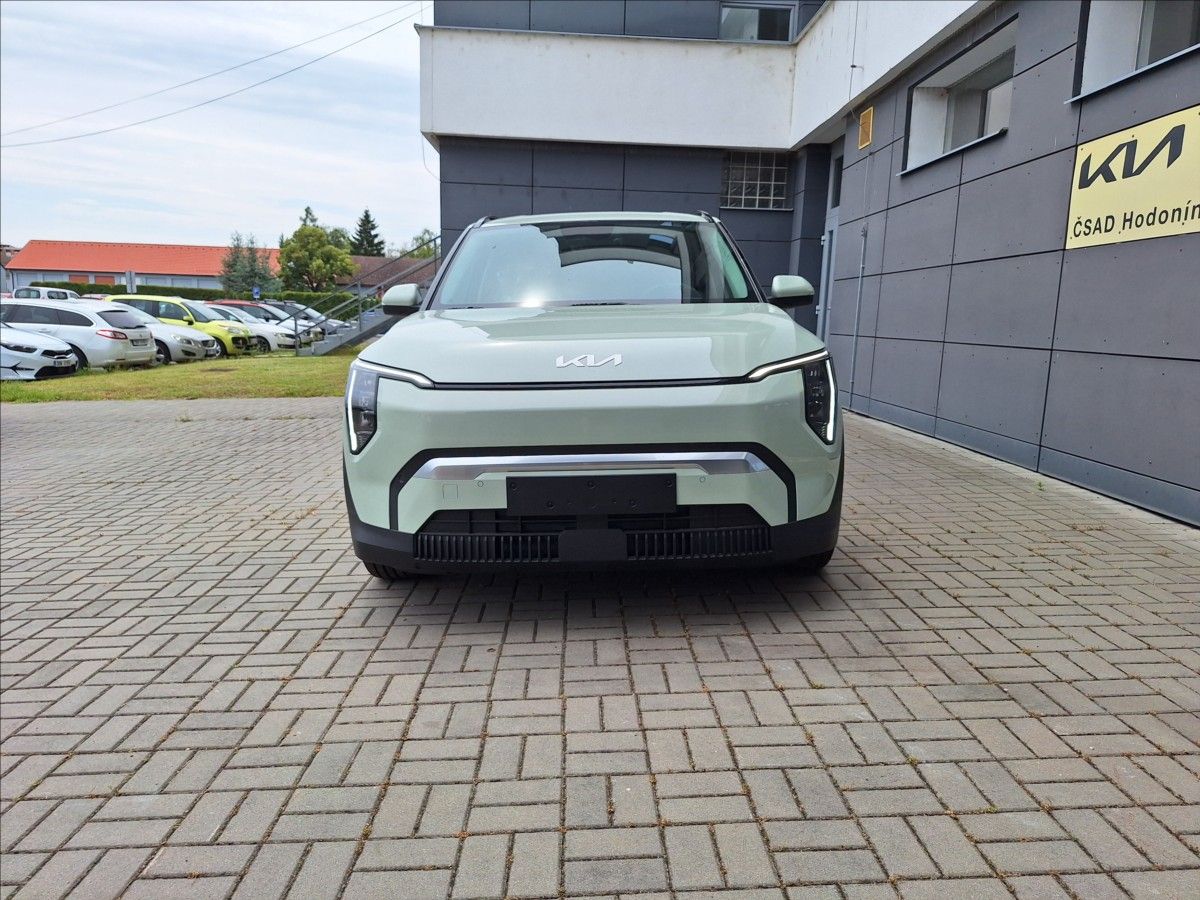 Kia EV3, elektro  Earth 81,4 KW 150k - fotka 3