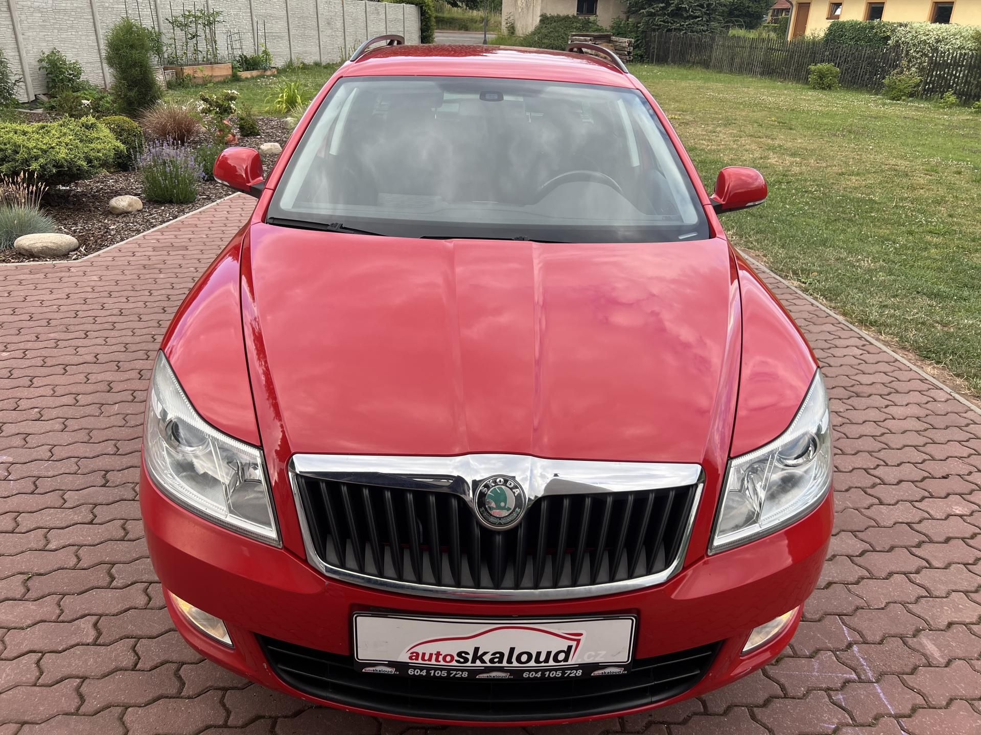 Škoda Octavia, 1.2TSI 77KW,EDITION,TZ,ALU,ESP - fotka 2