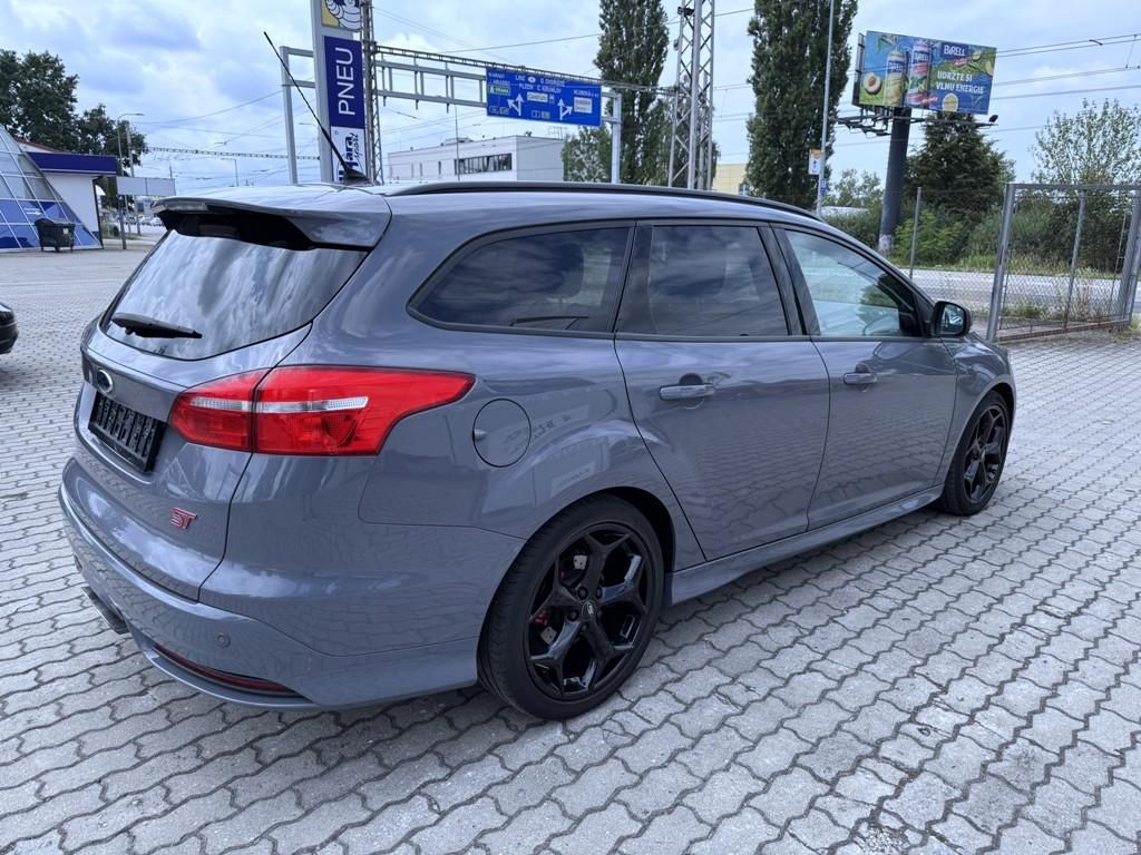 Ford Focus, ST 2.0 EB 184 kW Nové rozvody - fotka 5