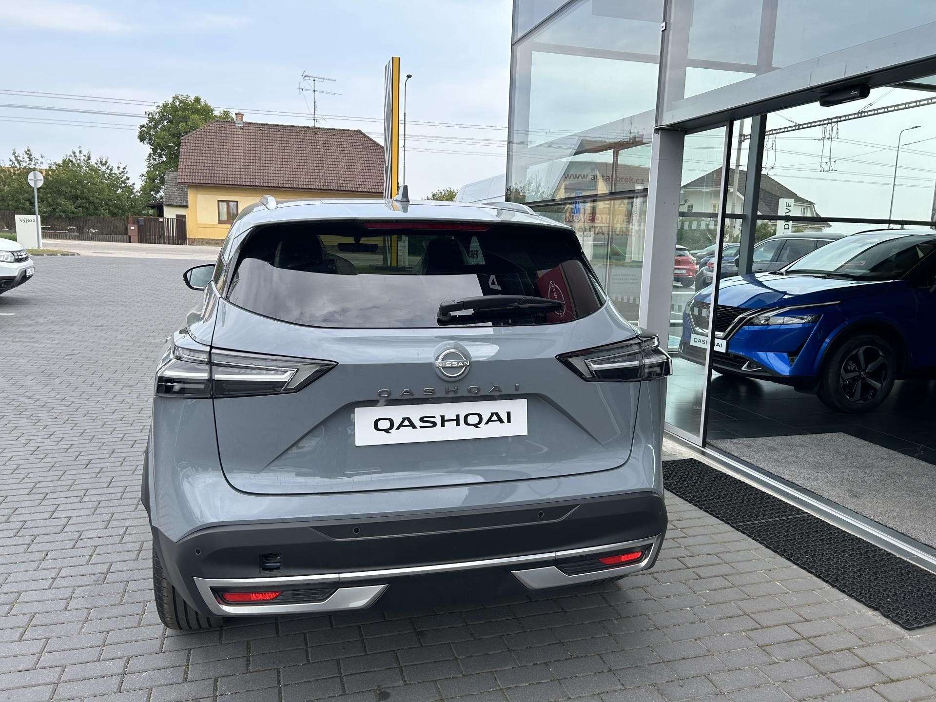 Nissan Qashqai, N-CONNECTA 1.3 DIG-T 103kw 6MT - fotka 5